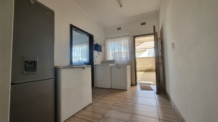 3 Bedroom Property for Sale in Oranjeville Free State